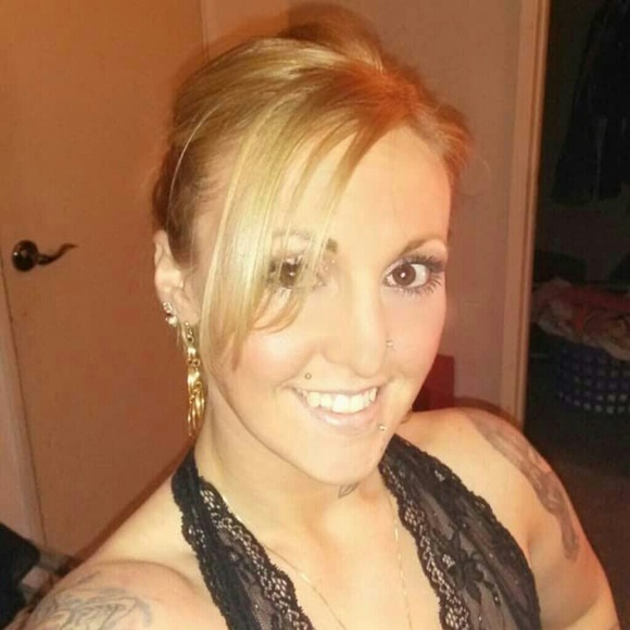 Meet your Posher, Amy - Picture 3 of 4